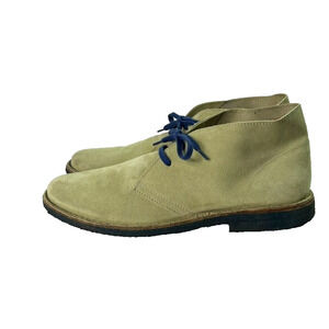 Men's Beige Suede Chukka Boots with Blue Laces
